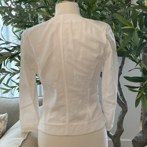 Teenflo White Linen Blazer - Picture 3 of 7